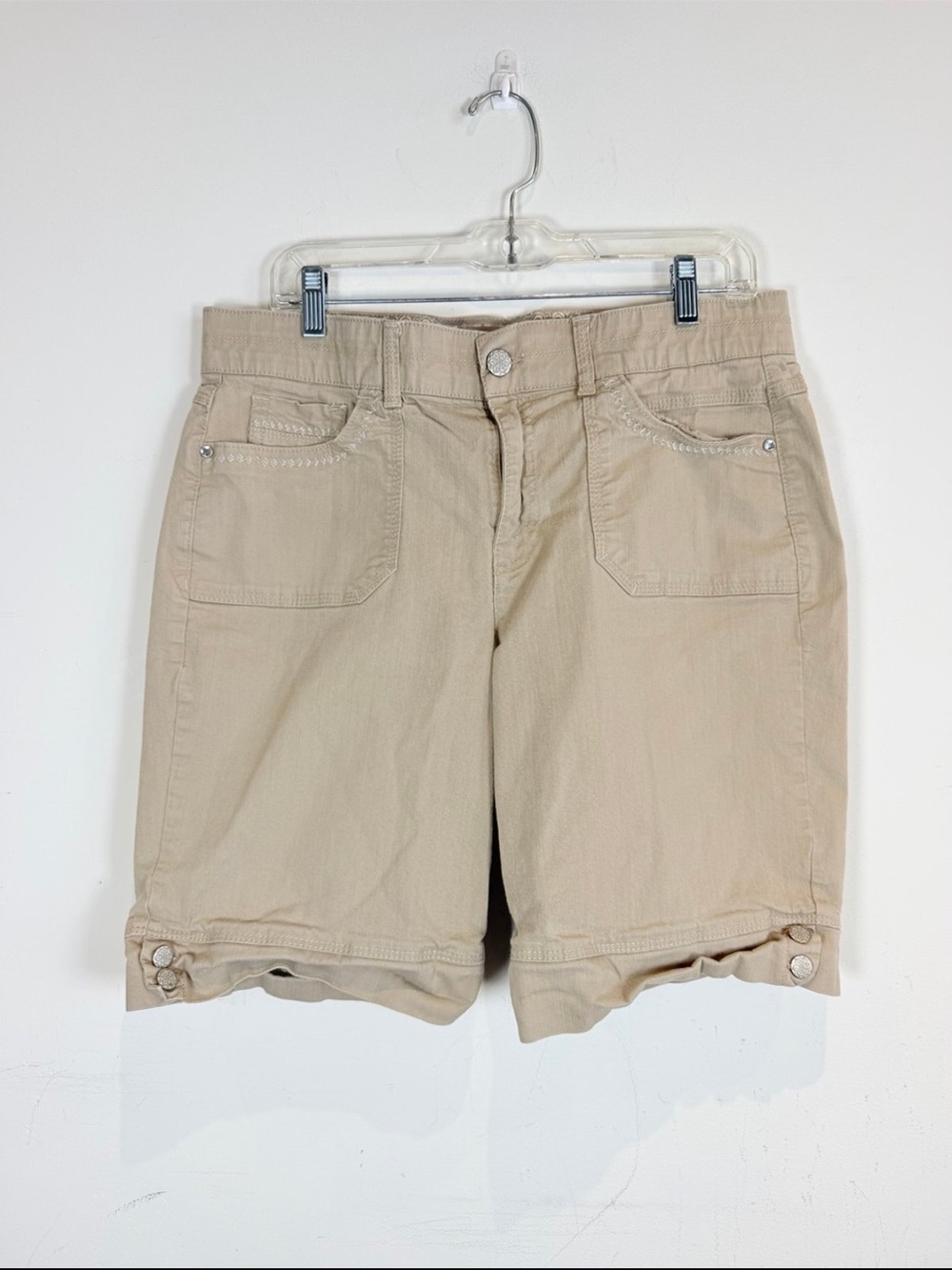 Gloria Vanderbilt Tan Bermuda Shorts, Size 14